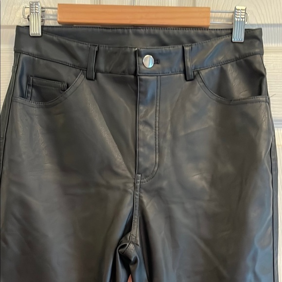 H&M Black Straight Leg Pants Modern Fit - Picture 2 of 8